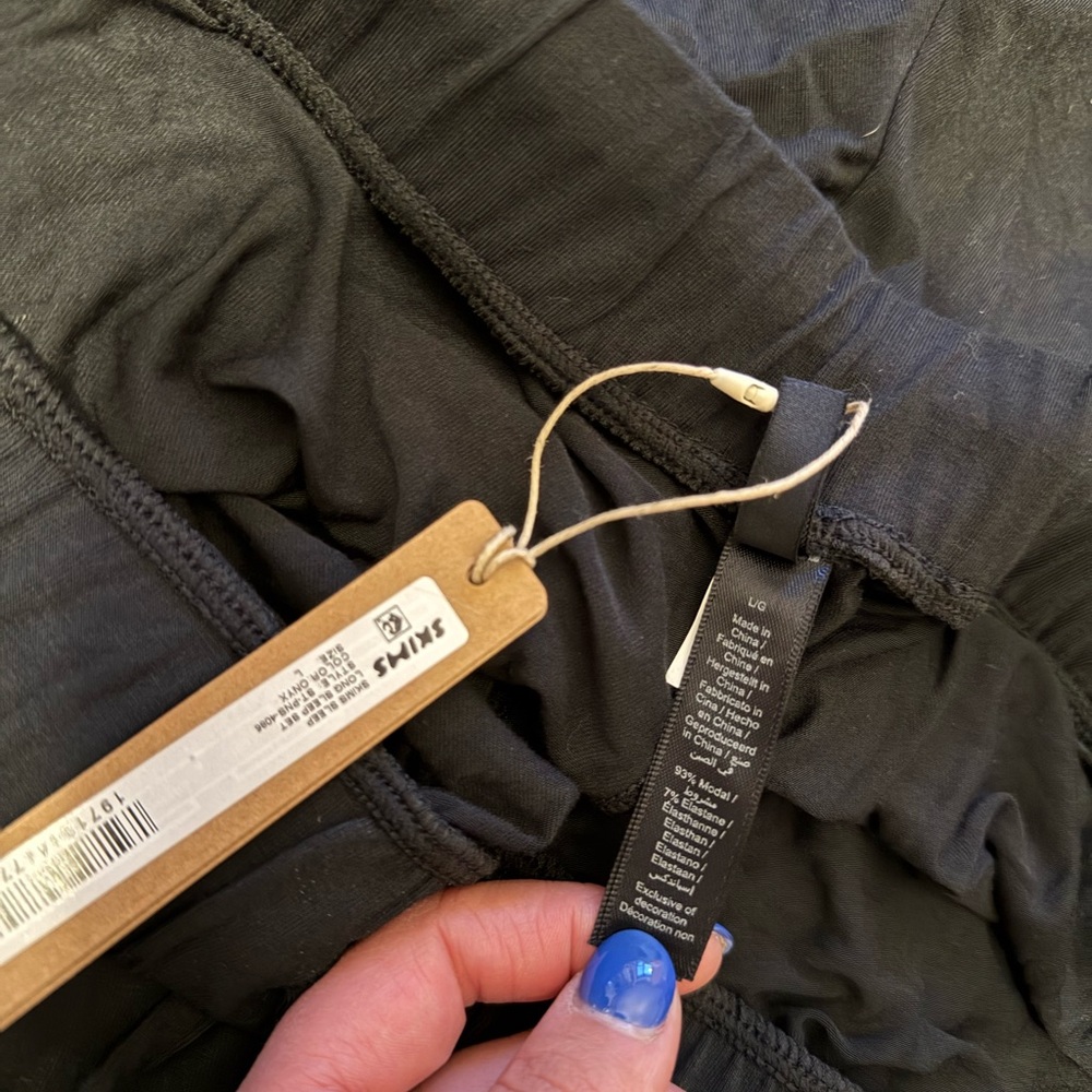 SKIMS Lounge Pants COLOR ONYX SIZE XL - Picture 2 of 6